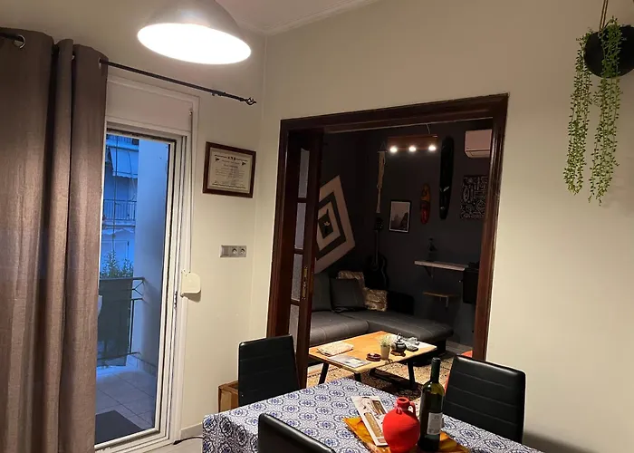 Cozy And Modern Apartment